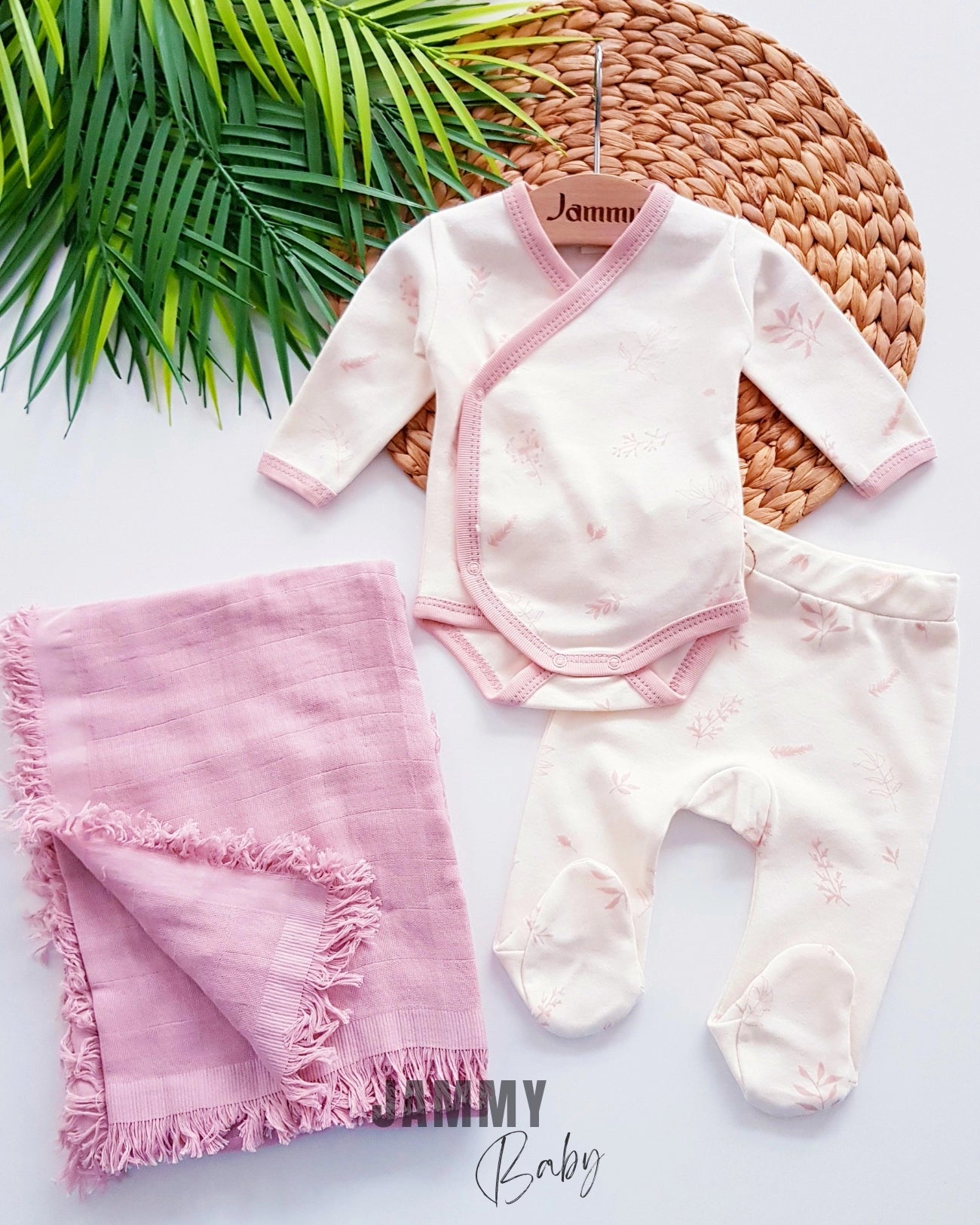 3 Piece Bodysuit Set With Muslin Blanket - Pink