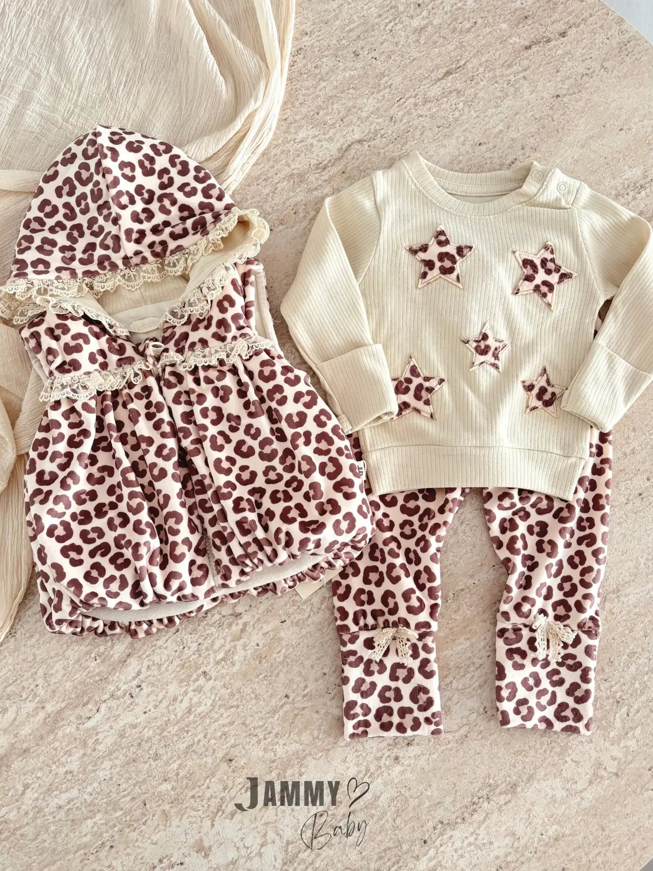 Stars Leopard Puffy Vest Set - Beige