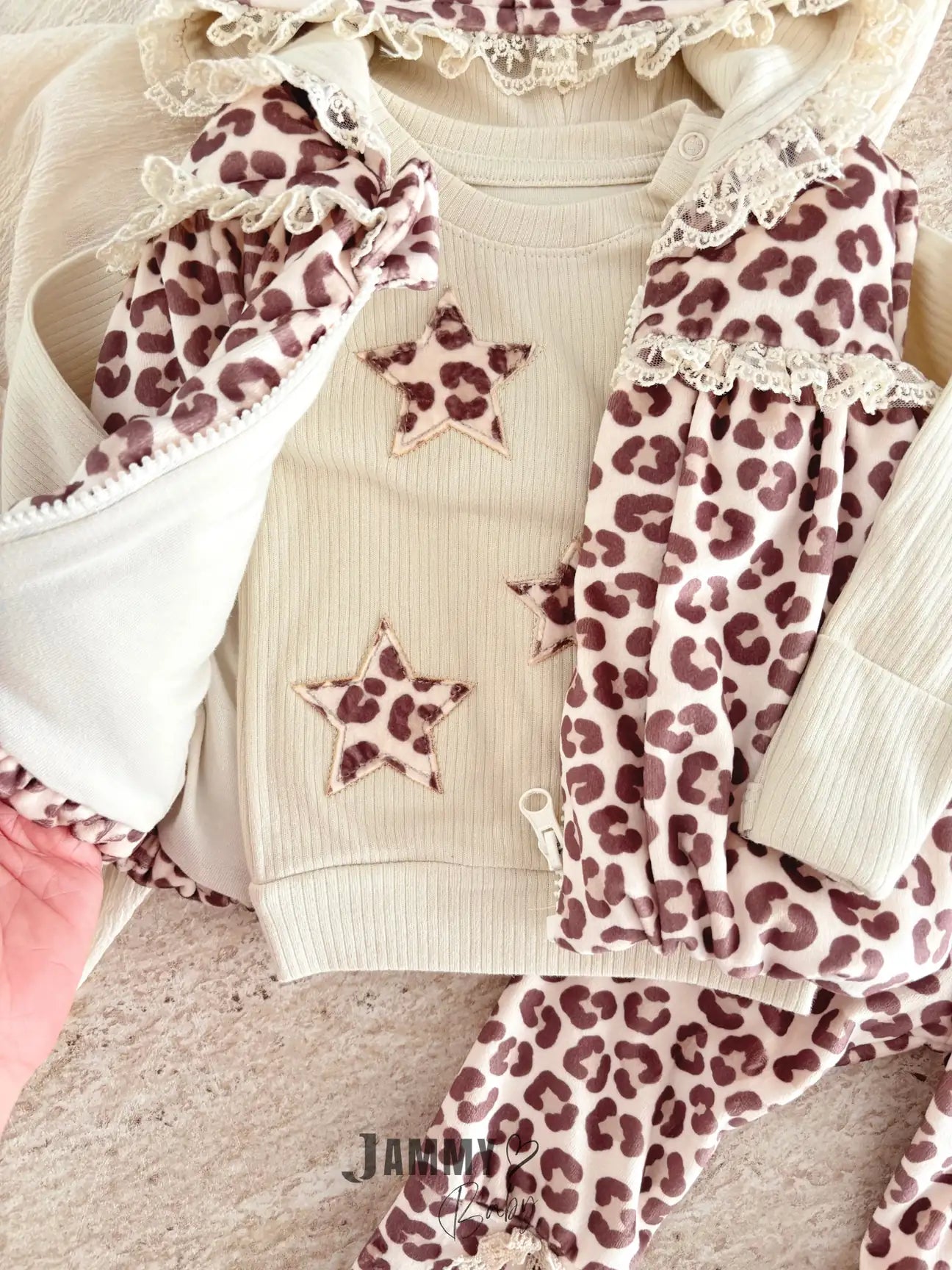 Stars Leopard Puffy Vest Set - Beige