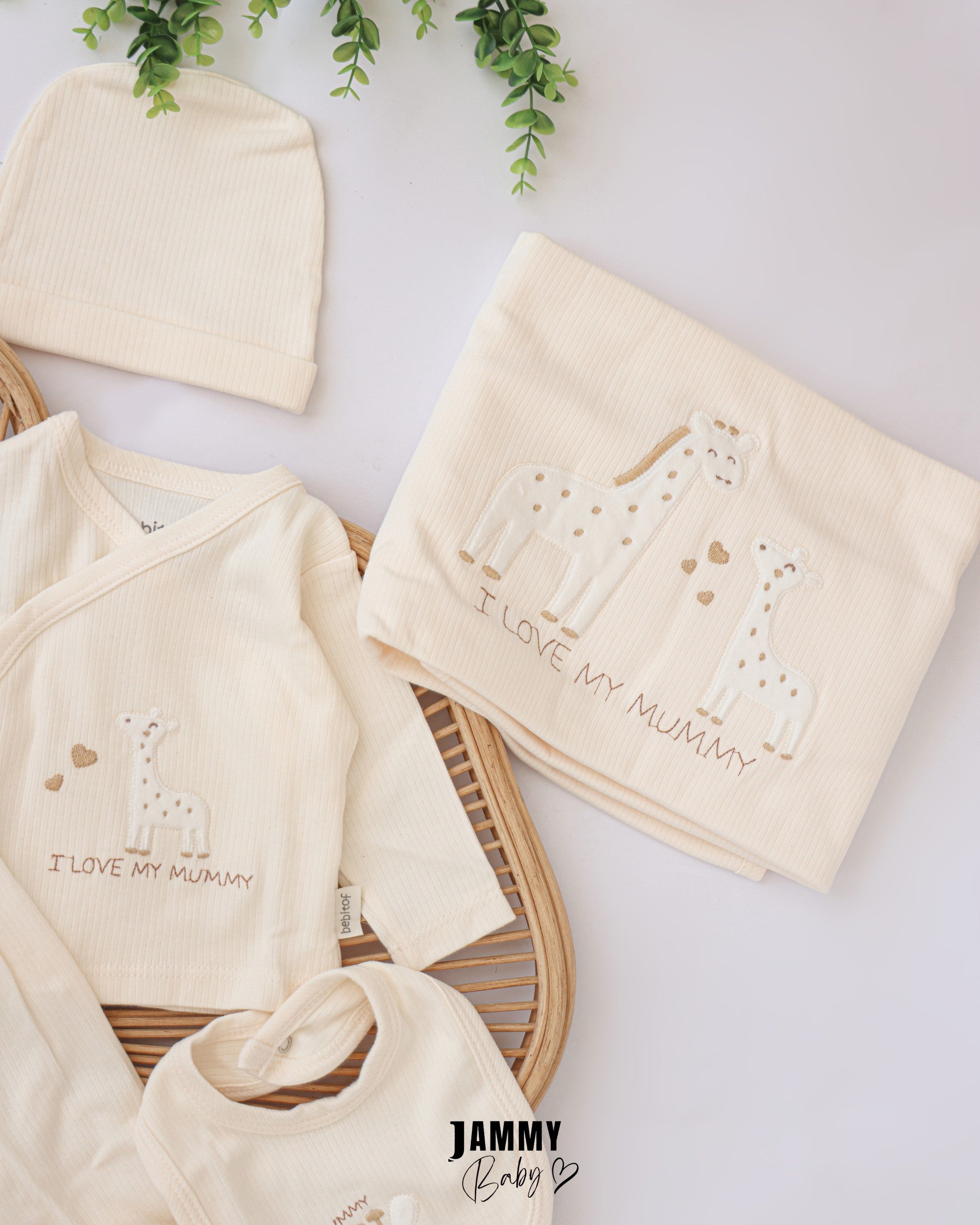I Love My Mummy Newborn 10-Piece Set – Cream