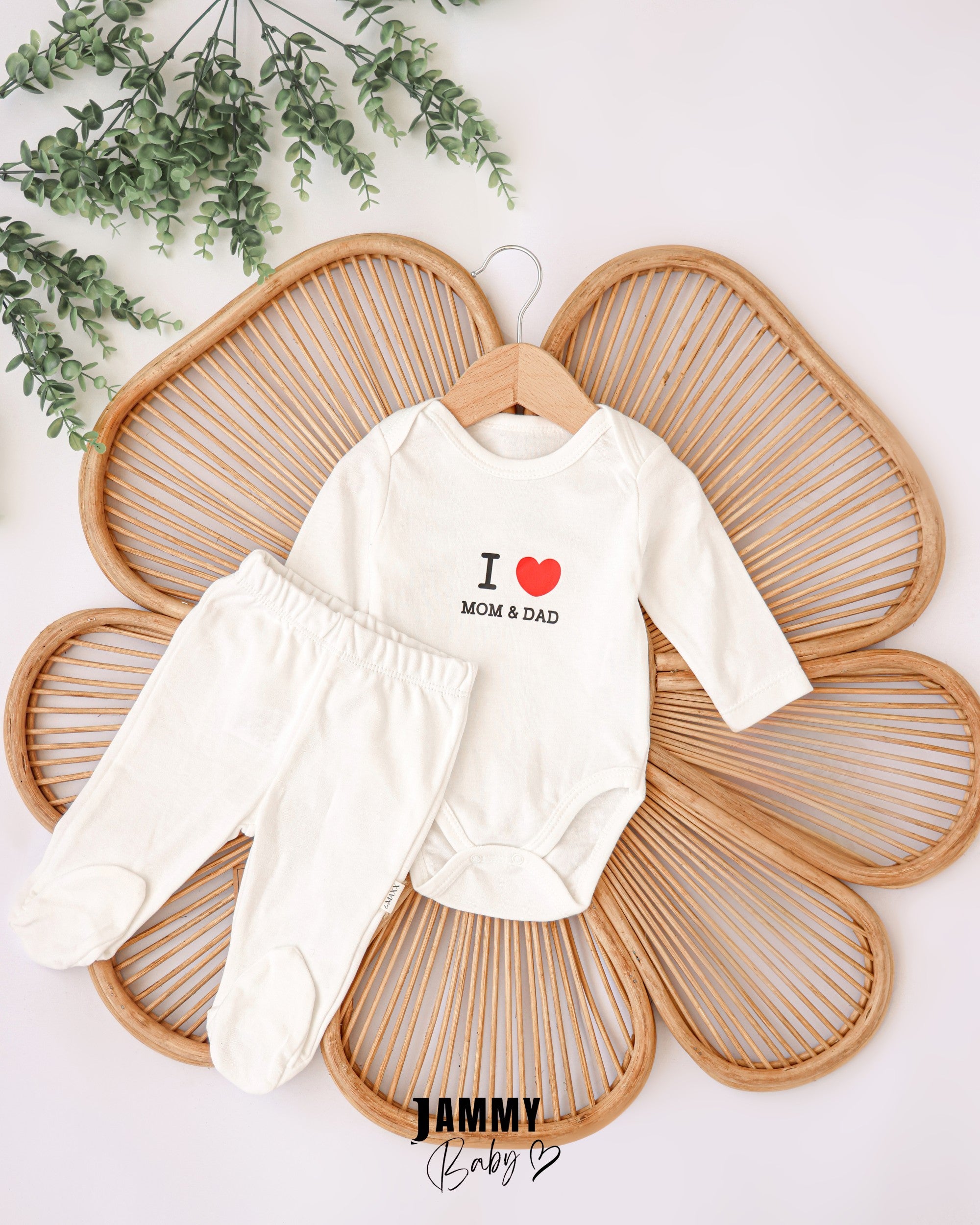 I Love Mom & Dad Bodysuit and Pants Set – Cream