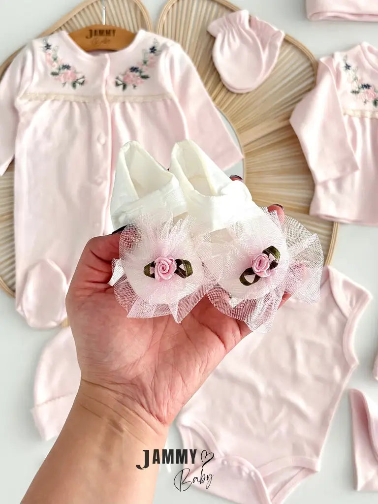 Sequential Flower Embroidered 11-Piece Hospital Discharge Set – Pink