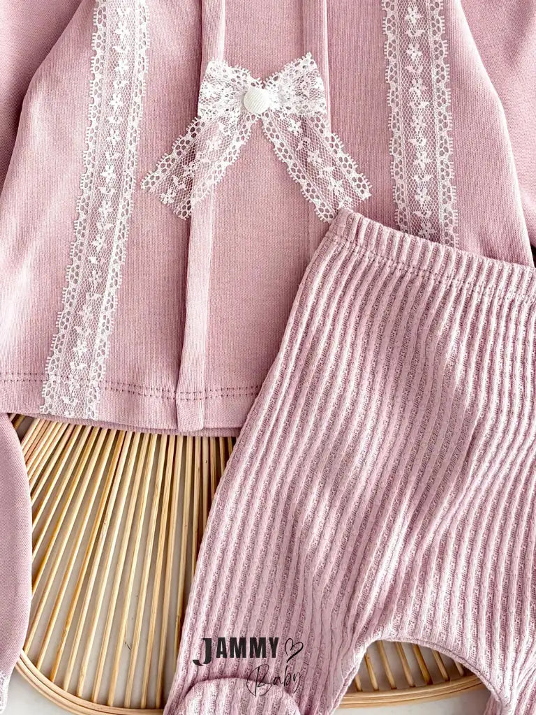 Isabella Jacquard 5-Piece Newborn Set – SOFT LILAC