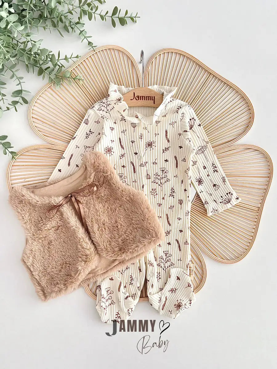 Camellia Fluffy Vest Overall Set – ECRU
