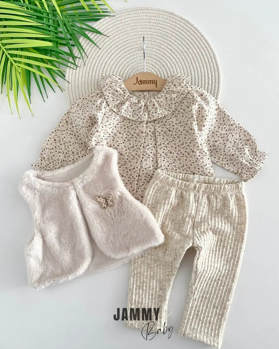 Butterfly Plush Vest / Tiny Floral 3-Piece Set – BEIGE