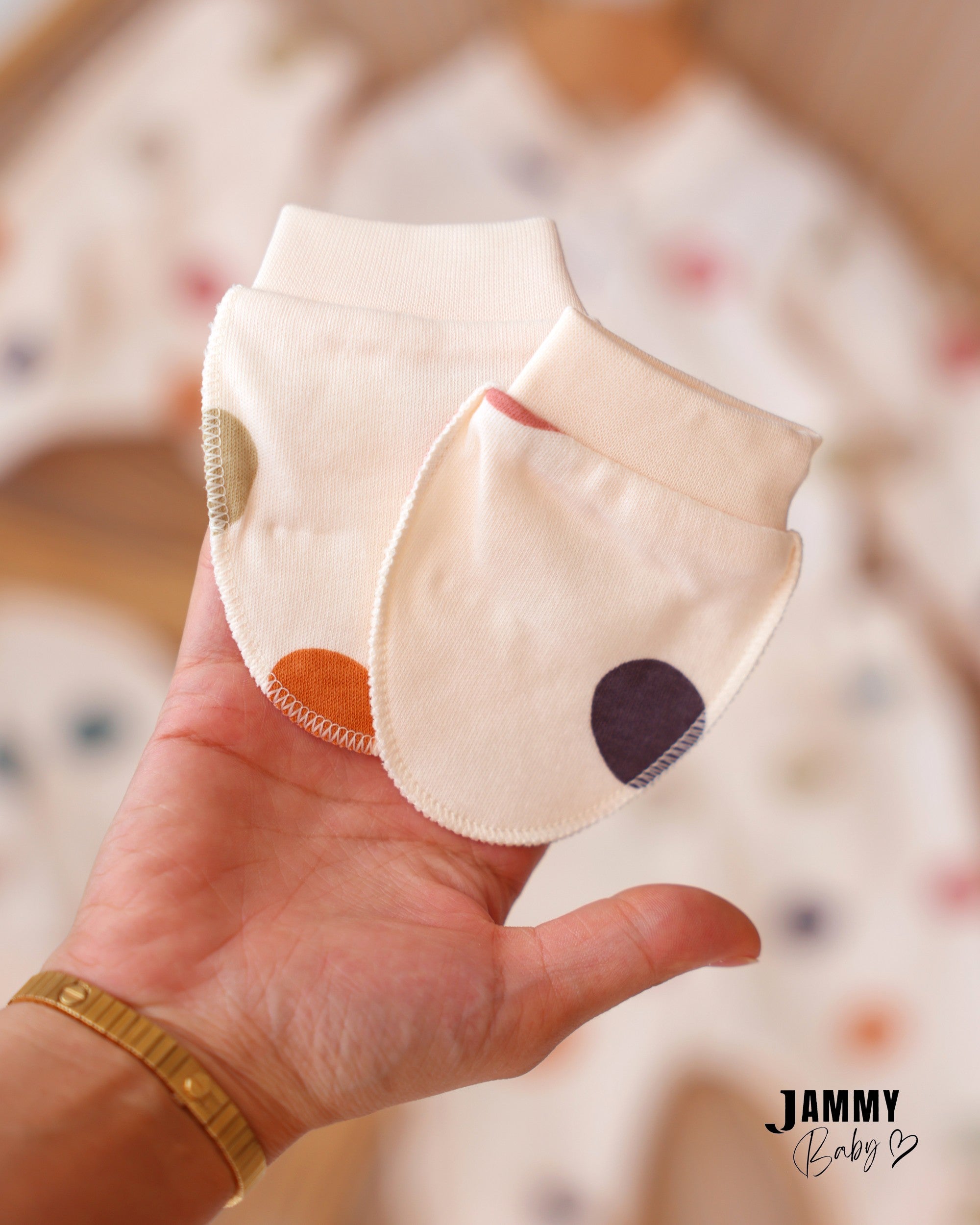 Colorful Pebbles 5-Piece Newborn Set - Cream