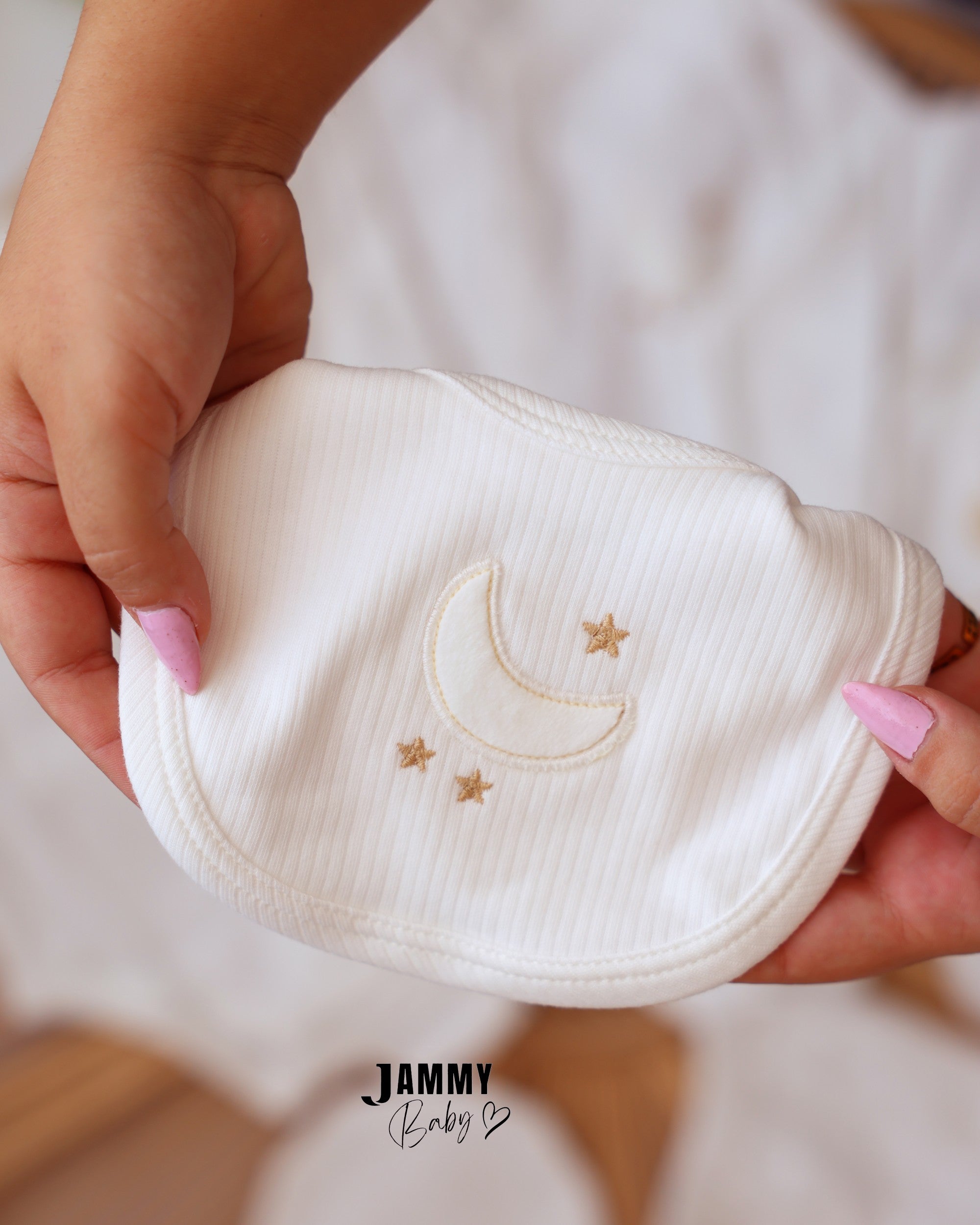 Moon & Stars Newborn 10 - Piece Hospital Set - Ivory