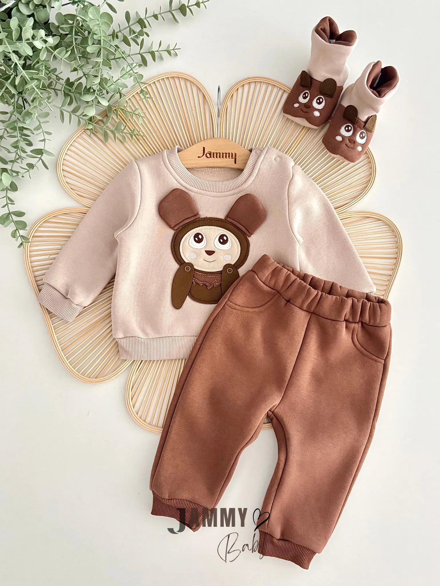 Koala Appliqué 3-Thread Set with Booties – BROWN