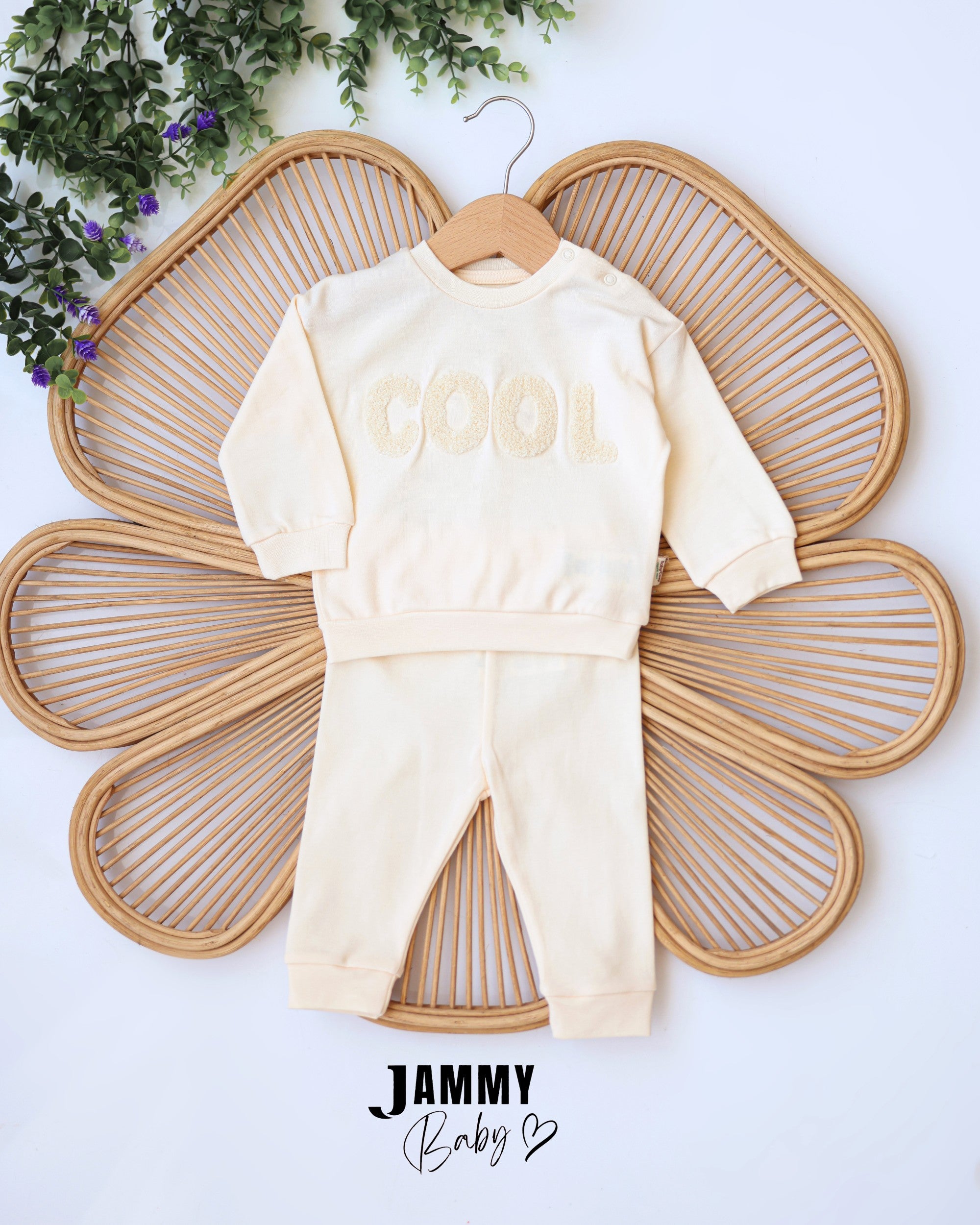 Cool Sweatshirt & Pants Set - Cream