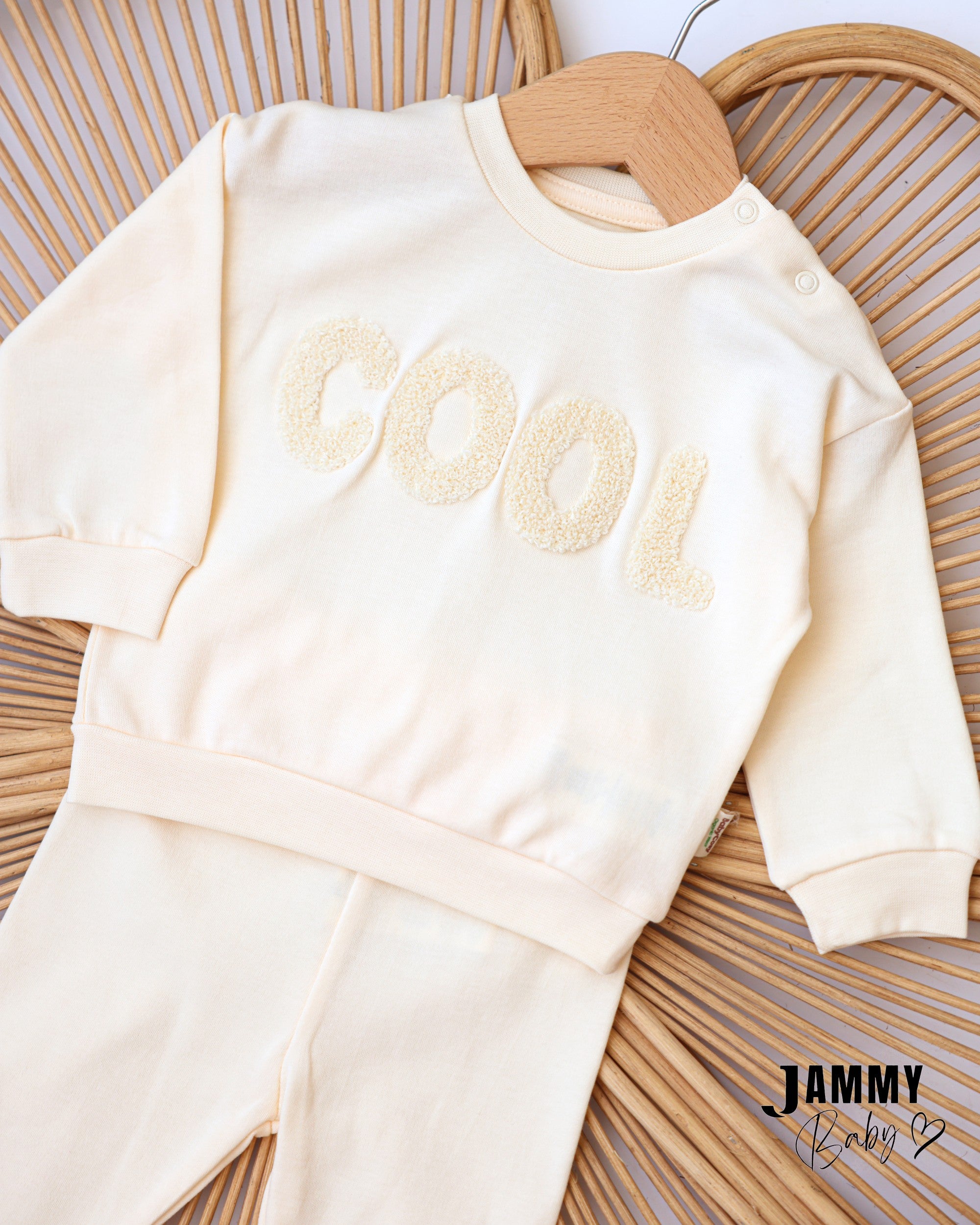 Cool Sweatshirt & Pants Set - Cream