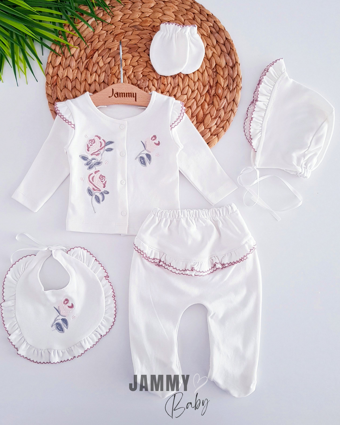 Raffaella 5 Piece Newborn Set